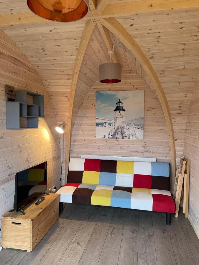 Hedgehog Glamping Pod School House Farm Hotell Leighton  Exteriör bild