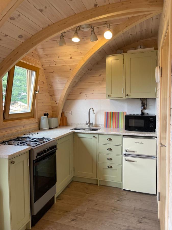 Hedgehog Glamping Pod School House Farm Hotell Leighton  Exteriör bild