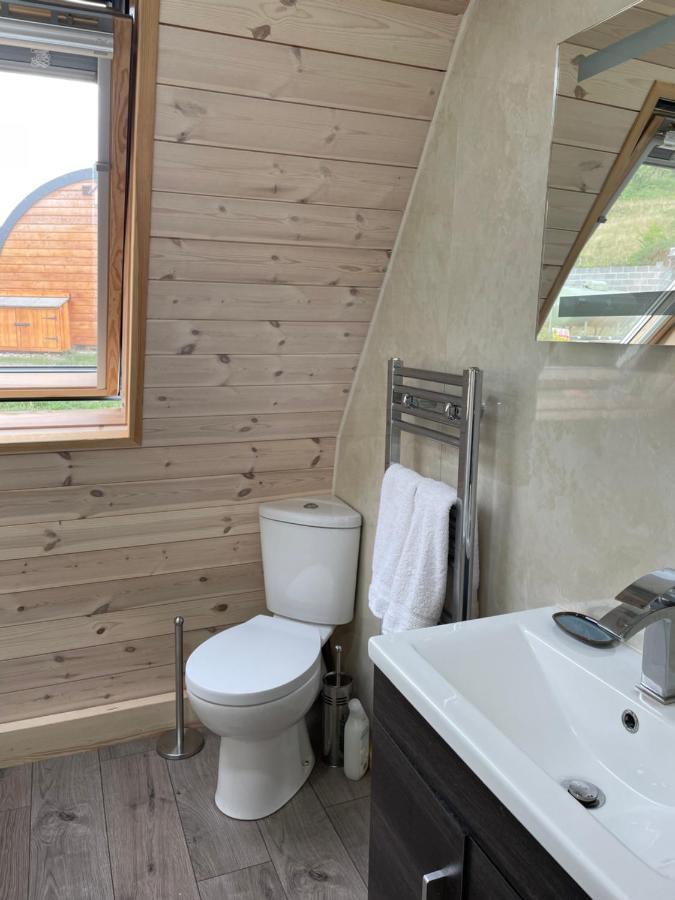 Hedgehog Glamping Pod School House Farm Hotell Leighton  Exteriör bild